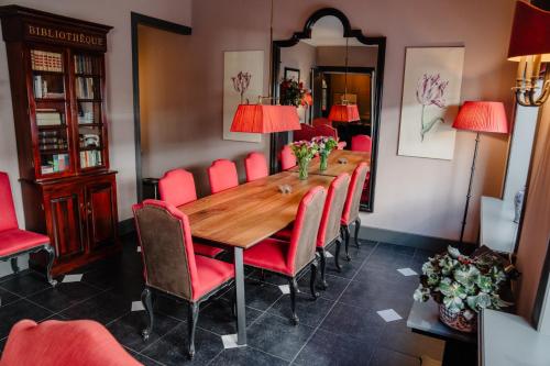 Paleis Hotel - Elegant Accommodations