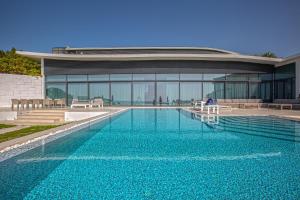 Paradise Nurai Villa - 6 Bedrooms - Facilities and Services