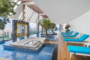 Paramount Hotel Midtown - Dining and Culinary Offerings