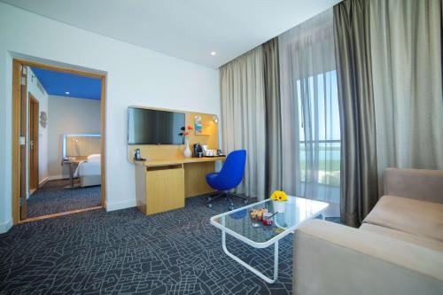 Park Inn by Radisson Abu Dhabi Yas Island - Room Amenities and Features