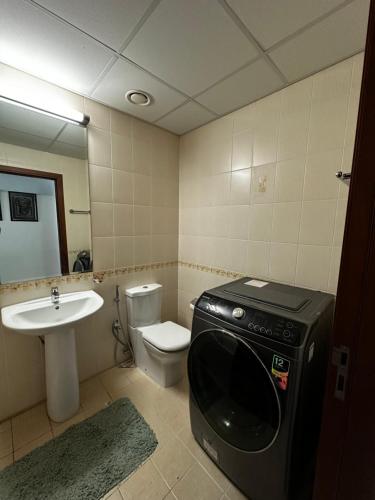 Peaceful Home Near Beach & Car - Nearby Attractions