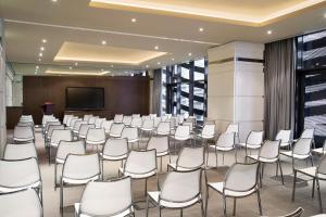 Pearl Rotana Capital Centre - Amenities