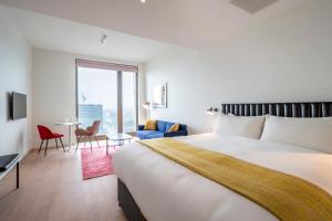 PREMIER SUITES Amsterdam - Guest Ratings
