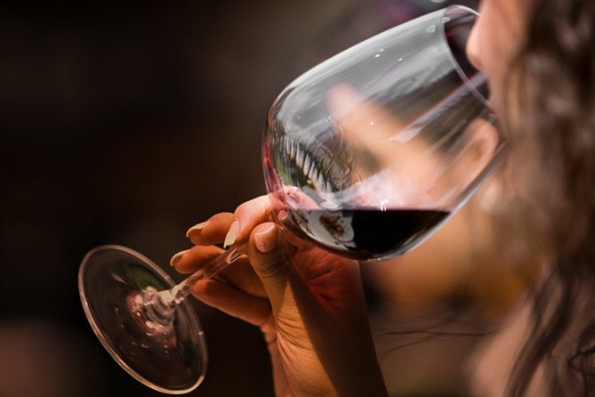 Private Airport Transfer From SFO to Yountville, Napa Valley - Vehicle Options and Capacity