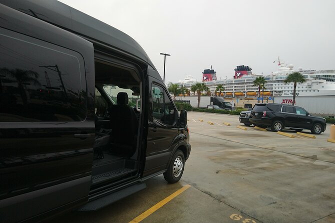 Private Shuttle Galveston to Hobby Airport (HOU) For 10 Travelers - Communication and Confirmation