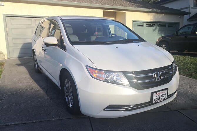Private Transfer Minivan From or to CLT, GSP, Charlotte NC and Greenville SC - Meeting and Pickup Options