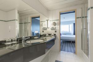 Radisson Blu Hotel Amsterdam Airport, Schiphol - Guest Experience and Reviews