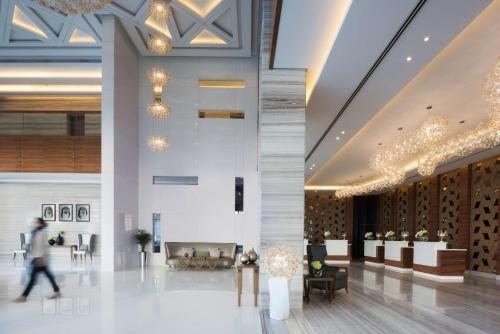 Radisson Blu Hotel, Dubai Waterfront - Dining and Culinary Experiences