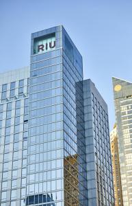 Riu Plaza New York Times Square - Amenities and Services