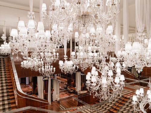 Royal Monceau Raffles Hotel Paris - Dining Options