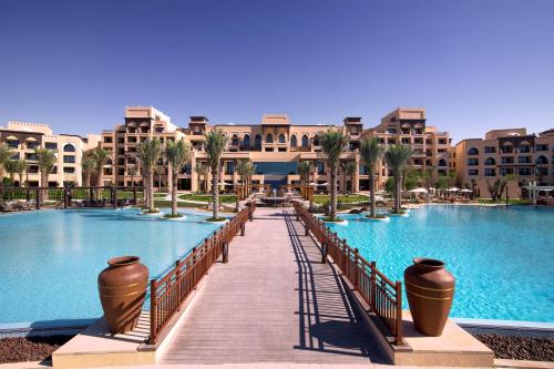 Saadiyat Rotana Resort and Villas - Unparalleled Resort Amenities and Facilities
