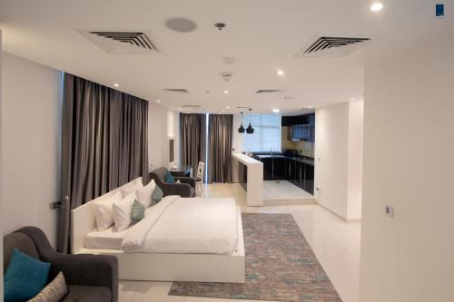 Samaya Hotel Apartment Dubai - Amenity Highlights