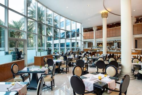 Sheraton Jumeirah Beach Resort - Dining and Cuisine