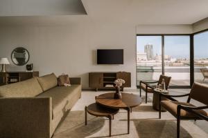 Sonder The Winfield - Amenities in Rooms