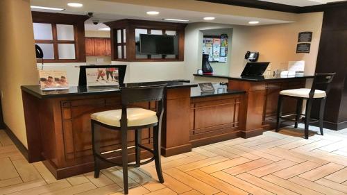 Sonesta ES Suites Chatsworth - Spacious Accommodations