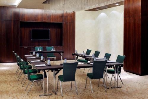 Southern Sun Abu Dhabi - Dining Options