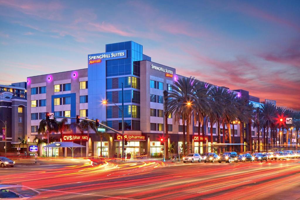 SpringHill Suites by Marriott at Anaheim Resort Area/Convention Center - Amenities and Facilities