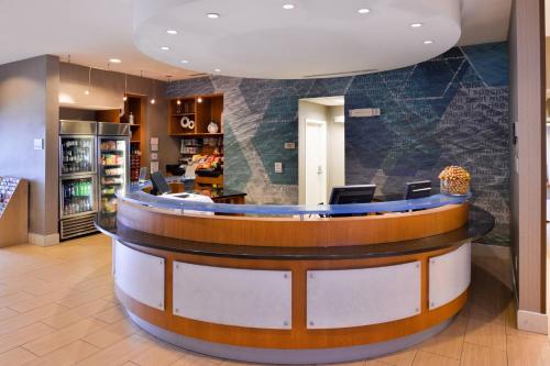SpringHill Suites by Marriott Corona Riverside - Amenities and Facilities