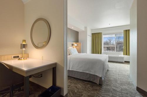 SpringHill Suites by Marriott Sacramento Natomas - Dining and Catering