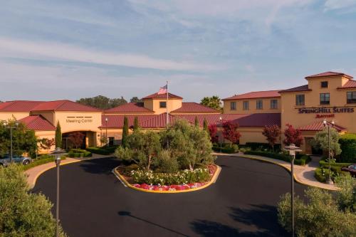 SpringHill Suites Napa Valley - Amenities and Facilities