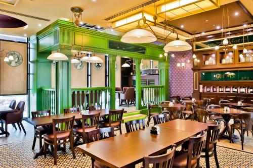 Studio One Hotel - Dining Options