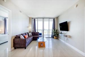 Stunning Penthouse Suite Waterfront 2BD 2BA - Guest Experiences