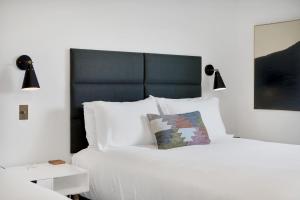 Summit Lofts Boutique Hotel - Ideal Location