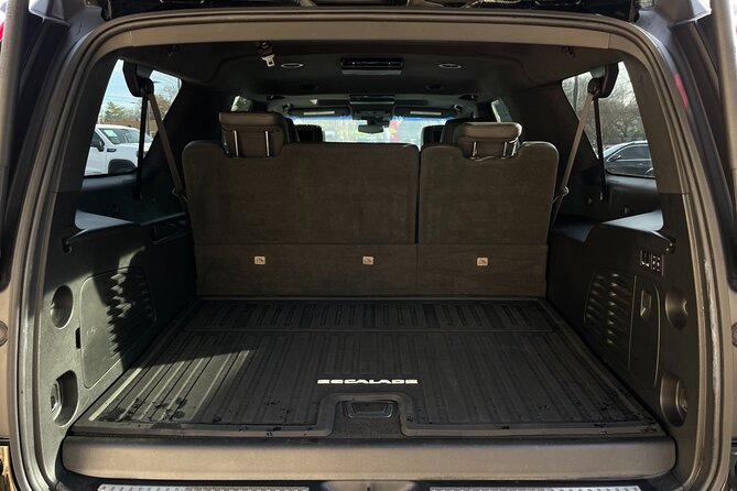 SUV Car Service Los Angeles To San Diego, Palm Springs, Coachella - Transportation Options