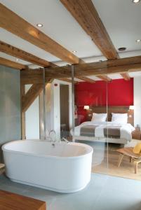 Texel Suites - Superb Guest Ratings