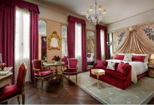 The Gritti Palace, a Luxury Collection Hotel, Venice - Dining at Club Del Doge