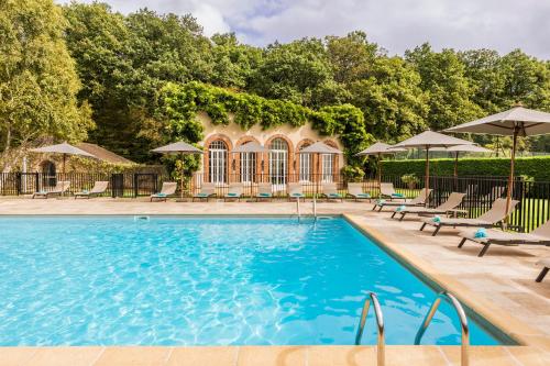 The Heights of Loire - Room Features and Amenities