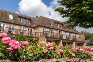 The Maas Hotel - Rooms and Amenities