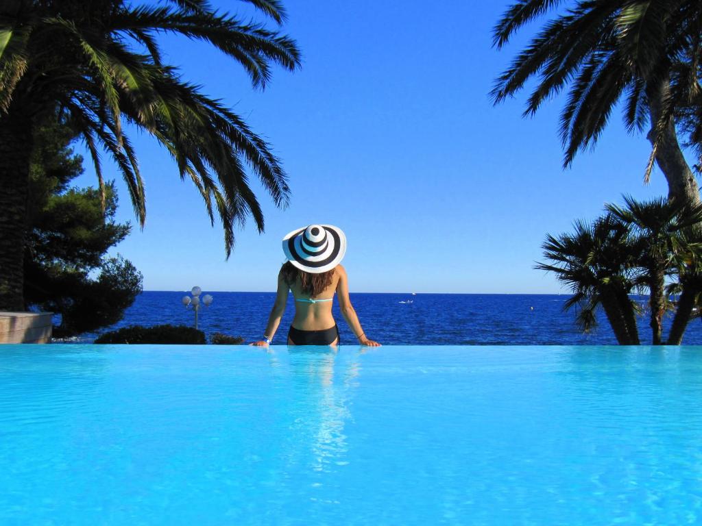The Mauresque Villa Review