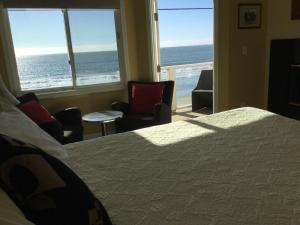 The Oceanfront Hotel on MiramarBeach HMB - Guest Reviews and Ratings