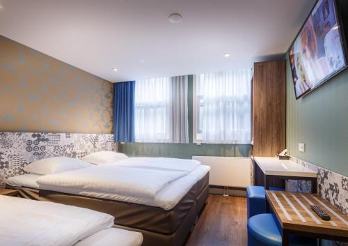 The Old Nickel Hotel - Hotel Amenities