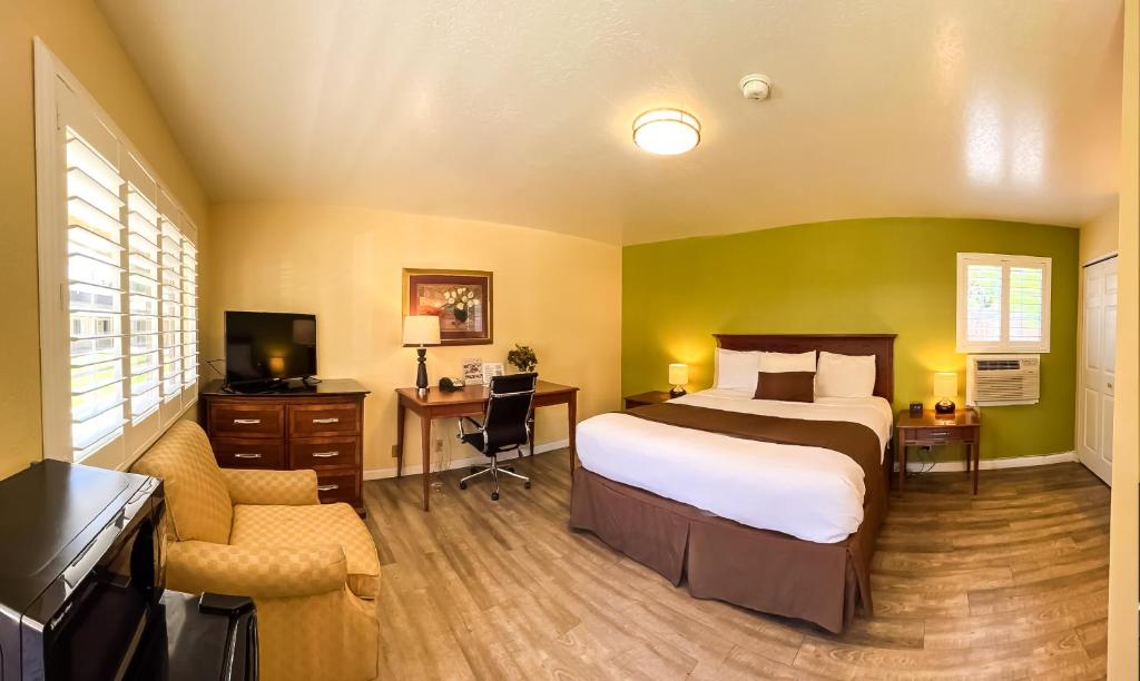 The Old West Inn Review