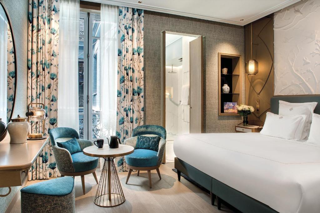 The Residence Montaigne Review