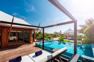 The Ritz-Carlton Ras Al Khaimah, Al Hamra Beach - Dining Experiences