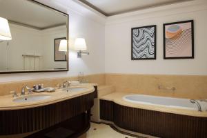 The Westin Dubai Mina Seyahi Beach Resort and Waterpark - Accessible and Inclusive Services