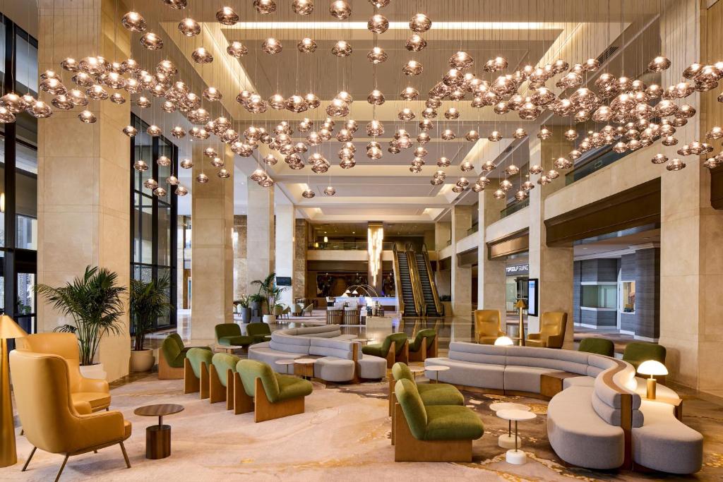 The Westin Los Angeles Airport - Modern Room Features