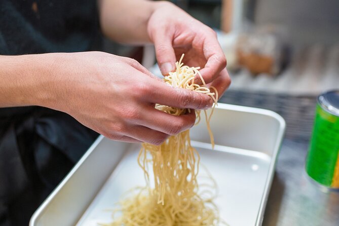 Traditional Ramen Cooking Class With Local Chef in Nashville - Meet Your Local Chef
