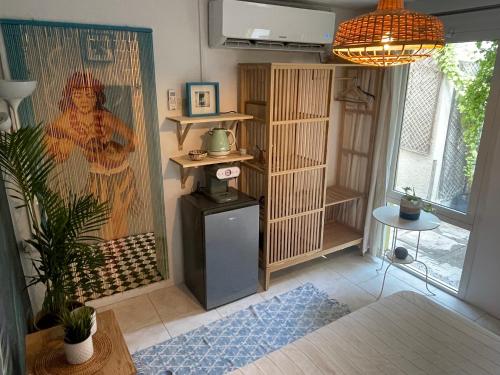 Tropicana Guestroom 7 Min Walk From the Beach Review