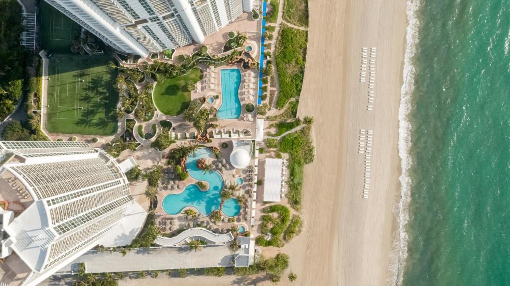 Trump International Beach Resort – Sunny Isles Beach Review
