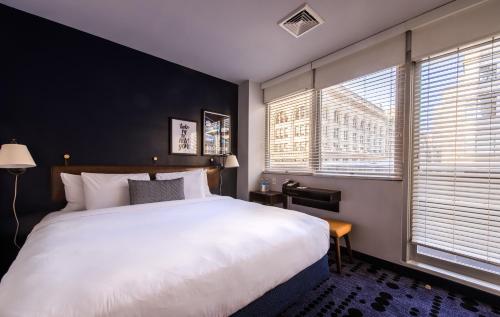 U Hotel Fifth Avenue, Empire State Building - On-Site Facilities and Services