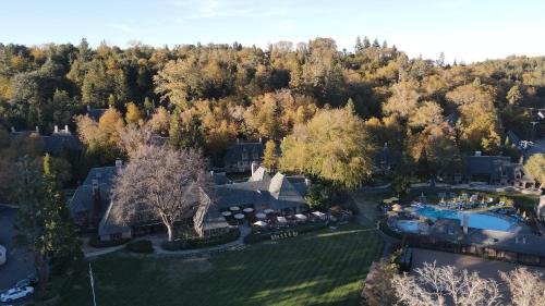 UCLA Lake Arrowhead Lodge - Amenities and Facilities