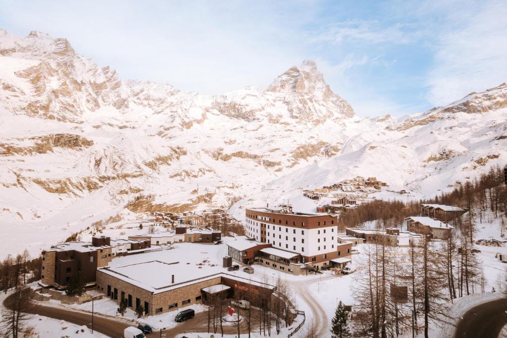 Valtur Cervinia Cristallo Ski Resort Review