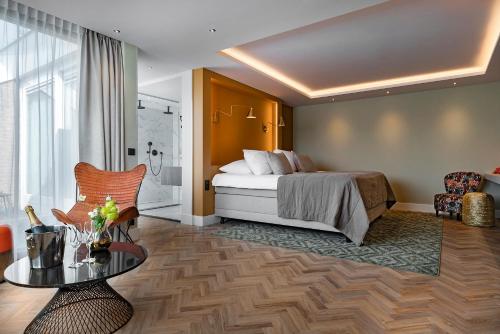 Van Der Valk Hotel Emmeloord - Dining and Facilities