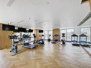 VayK - Chic Hotel-Style Studio in Damac Hills - Facilities and Amenities