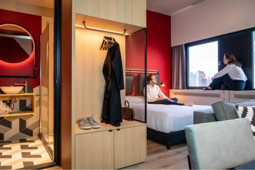 Via Suites - Dining Options
