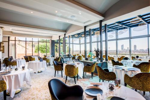Villa Florentine - Dining Options